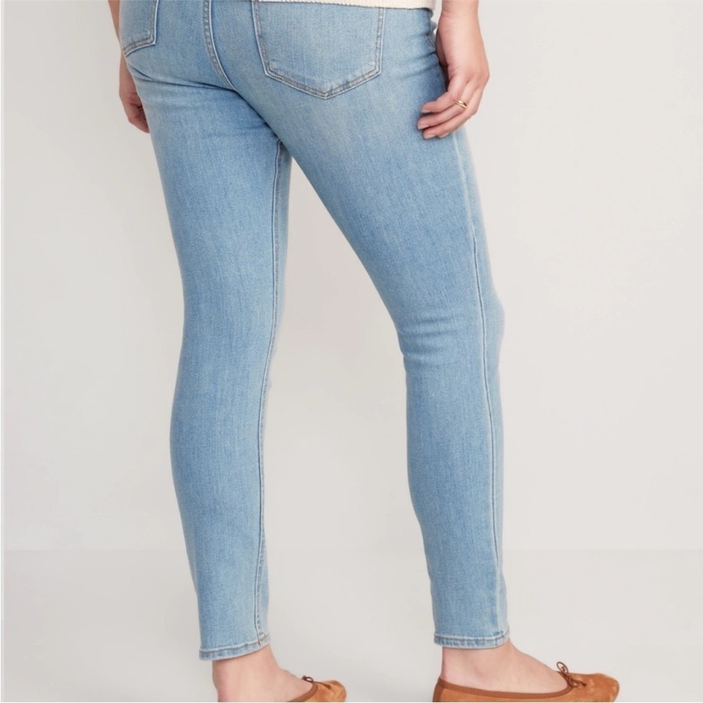 NWT Old Navy Light Blue Mid-Ride Denim Jeggings - Picture 7 of 8